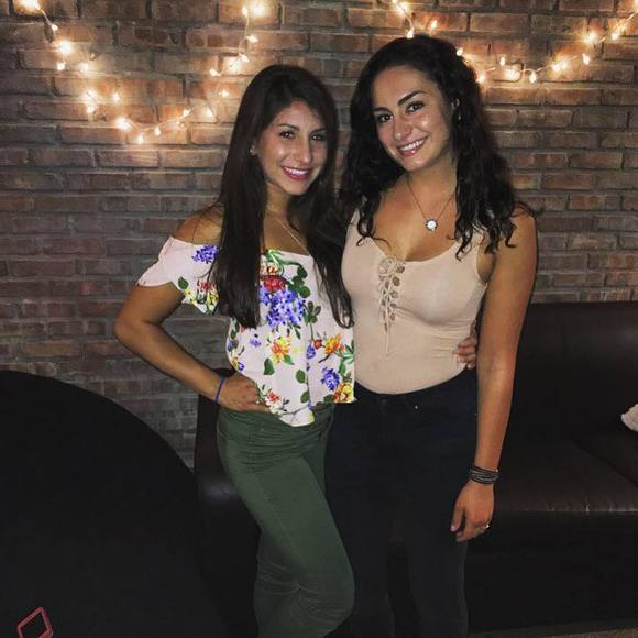 Meet your Posher, Katy - Picture 1 of 1